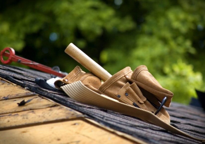 4 Signs You Need Roofing Repairs